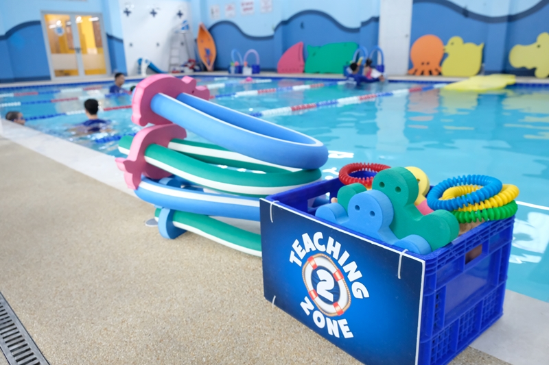 หาโรงเรียนว่ายน้ำ-โรงเรียนสอนว่ายน้ำ-Aqua-Tots Swim Schools-สอนเด็กว่ายน้ำ-สอนให้ว่ายน้ำเป็น-ว่ายน้ำ